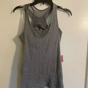 Lululemon top